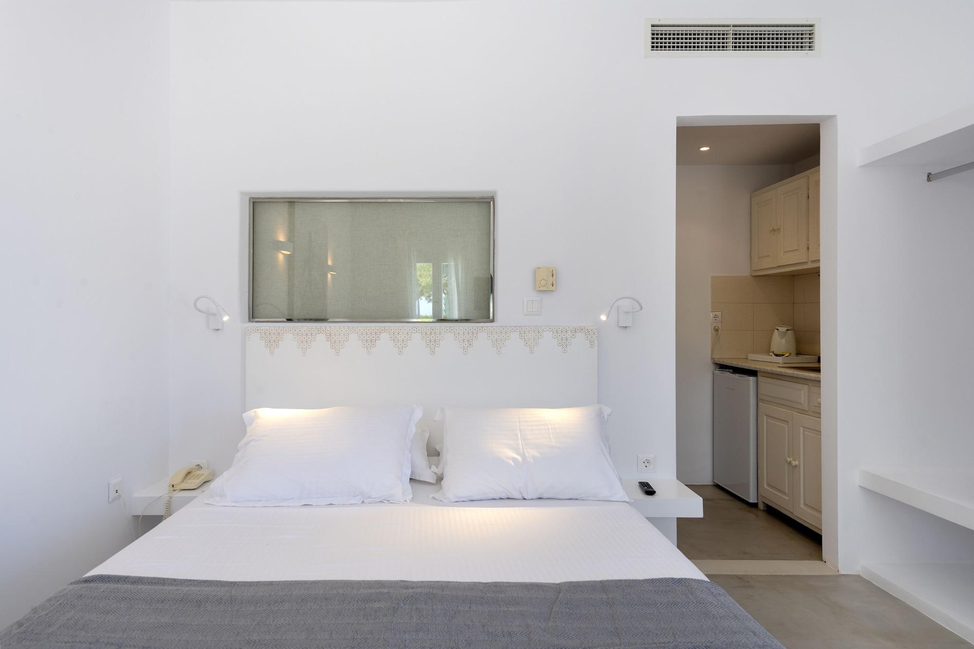 Hotel & Apartments Kalypso Науса Екстер'єр фото