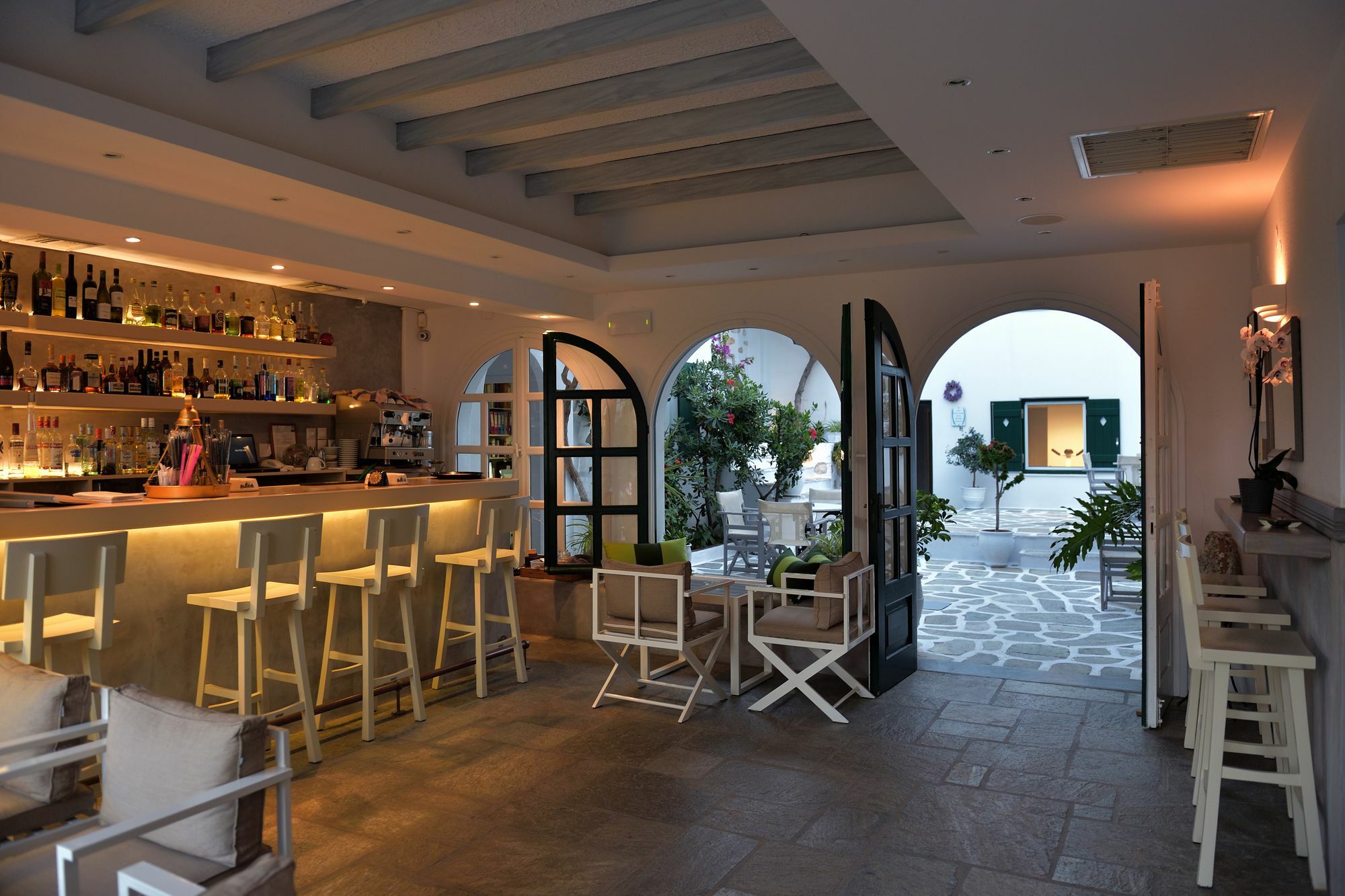 Hotel & Apartments Kalypso Науса Екстер'єр фото